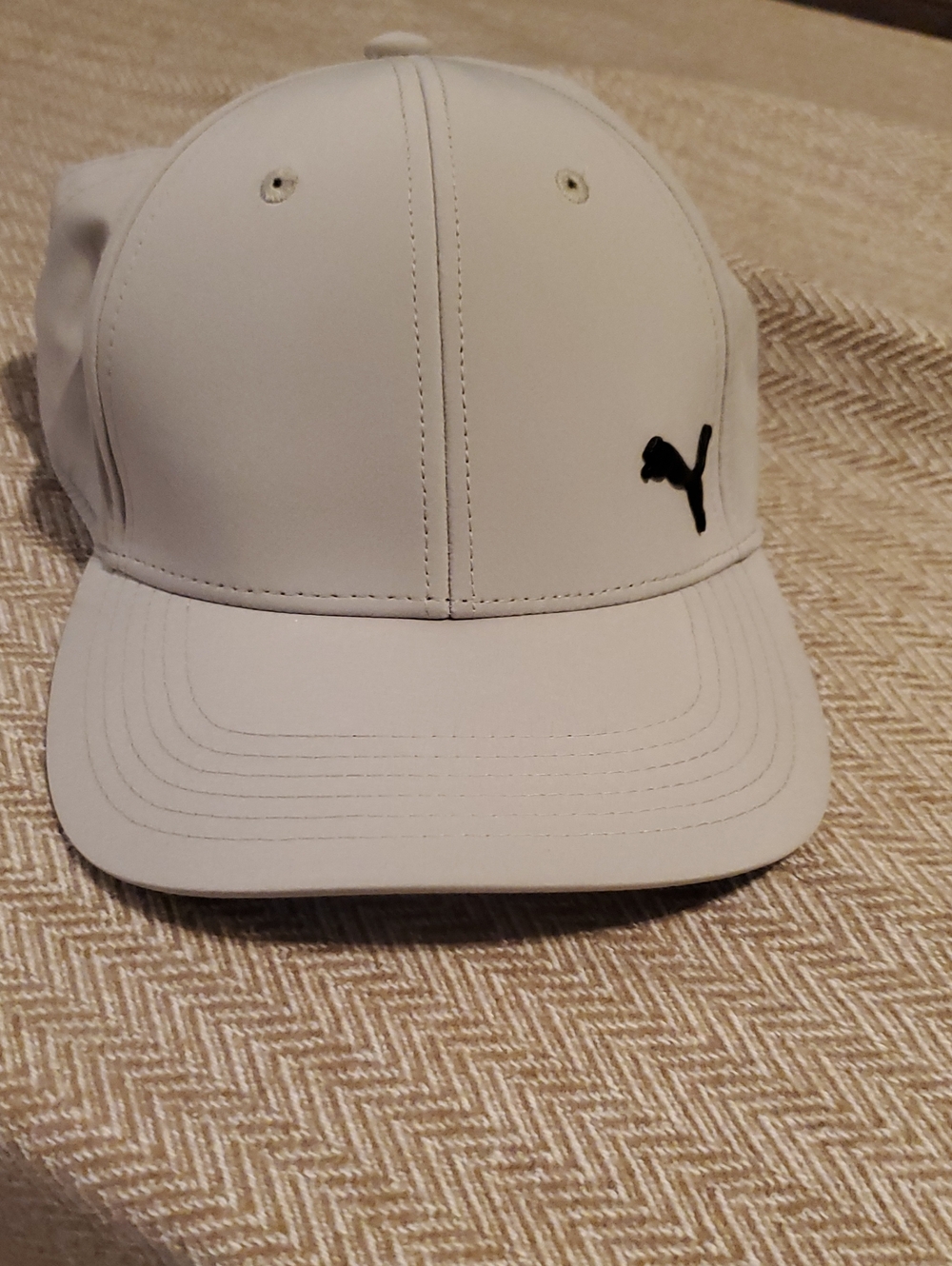 Puma White Men’s Logo Baseball Cap